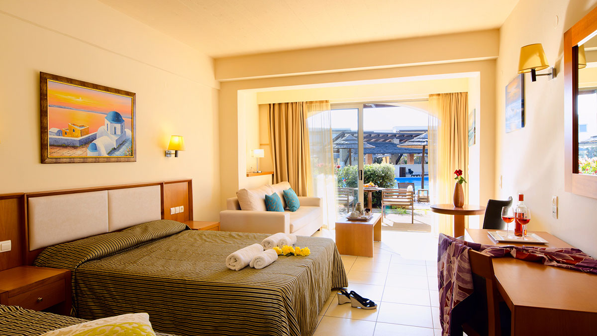 Family Open Plan Land View 